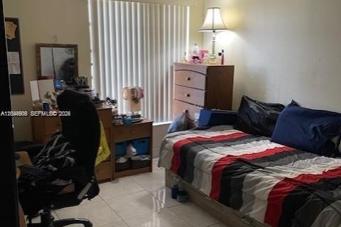 Copropriété à louer à Miami, Floride: 2 chambres, 108.7 m2 № 2390020 - photo 11