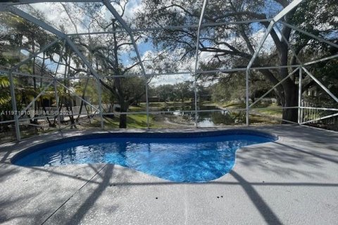House in Parkland, Florida 4 bedrooms, 311.41 sq.m. № 2032632 - photo 7