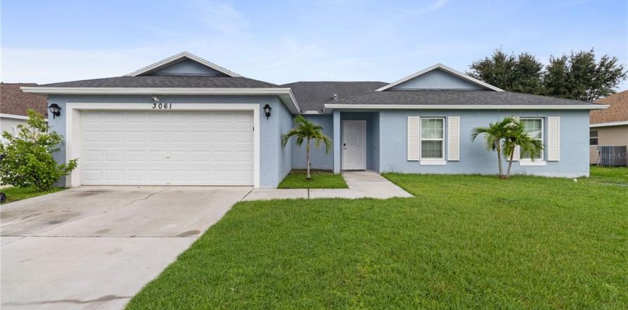 House in Saint Lucie, Florida 4 bedrooms, 177.91 sq.m. № 1913137