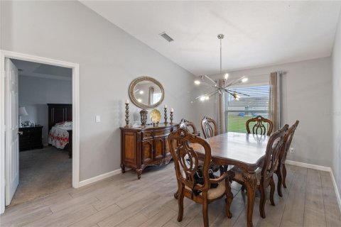 House in Saint Lucie, Florida 4 bedrooms, 177.91 sq.m. № 1913137 - photo 9