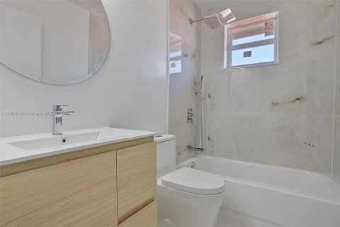 Снять в аренду виллу или дом в Хайалиа, Флорида 4 спальни, 199.18м2, № 1956399 - фото 21