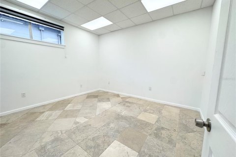 Commercial property in Saint Petersburg, Florida 473.8 sq.m. № 1733412 - photo 14