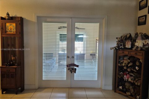 Купить виллу или дом в Хомстед, Флорида 4 спальни, № 1980600 - фото 11