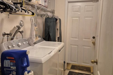 Купить виллу или дом в Хомстед, Флорида 4 спальни, № 1980600 - фото 19