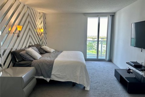 Copropriété à louer à Sunny Isles Beach, Floride: 2 chambres, 123.65 m2 № 2188306 - photo 22