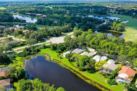 House in University Park, Florida 3 bedrooms, 205.87 sq.m. № 1386986 - photo 6