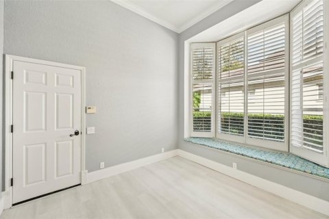 House in University Park, Florida 3 bedrooms, 205.87 sq.m. № 1386986 - photo 26