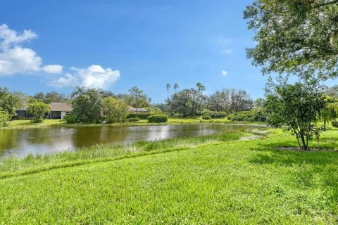 House in University Park, Florida 3 bedrooms, 205.87 sq.m. № 1386986 - photo 2