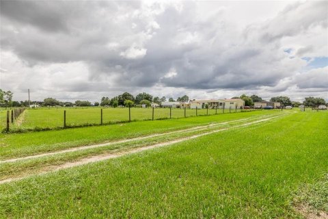 Propiedad comercial en venta en Auburndale, Florida, 211.82 m2 № 213455 - foto 2
