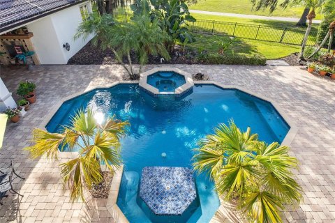 House in Trinity, Florida 6 bedrooms, 477.42 sq.m. № 2285049 - photo 5