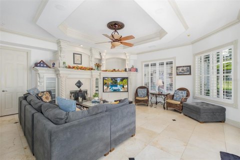 House in Trinity, Florida 6 bedrooms, 477.42 sq.m. № 2285049 - photo 19