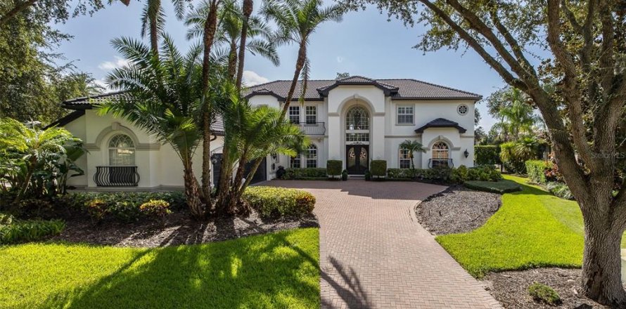 House in Trinity, Florida 6 bedrooms, 477.42 sq.m. № 2285049
