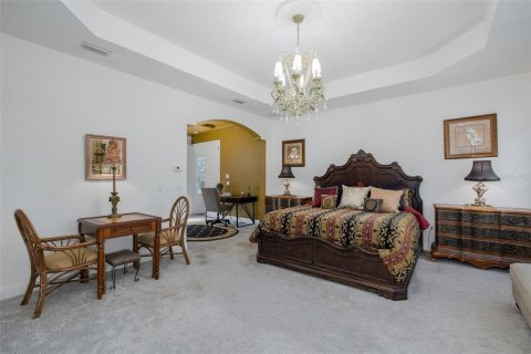 House in Trinity, Florida 6 bedrooms, 477.42 sq.m. № 2285049 - photo 28