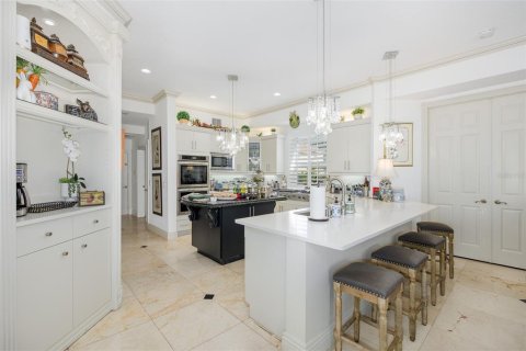 House in Trinity, Florida 6 bedrooms, 477.42 sq.m. № 2285049 - photo 13