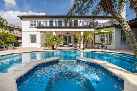 House in Trinity, Florida 6 bedrooms, 477.42 sq.m. № 2285049 - photo 6