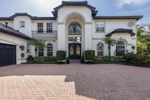 House in Trinity, Florida 6 bedrooms, 477.42 sq.m. № 2285049 - photo 3