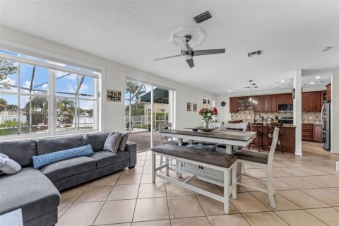 Casa en venta en Weston, Florida, 4 dormitorios, 211.26 m2 № 2045510 - foto 13