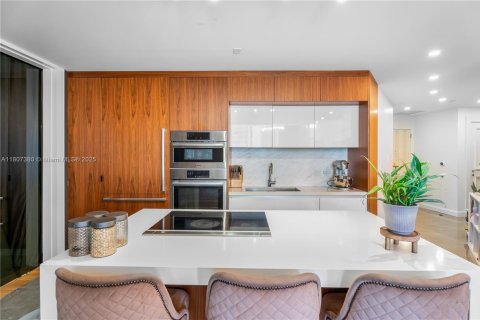 Купить кондоминиум в Майами, Флорида 2 спальни, 144.83м2, № 1748936 - фото 7