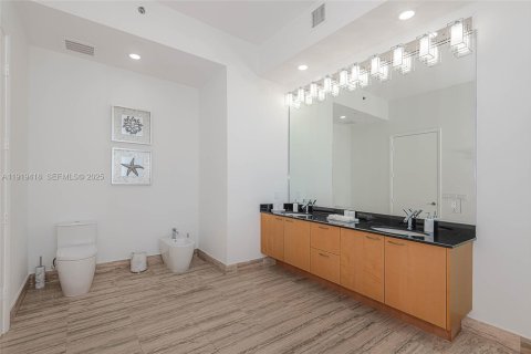 Снять в аренду кондоминиум в Санни-Айлс-Бич, Флорида 3 спальни, 216.18м2, № 1992327 - фото 22