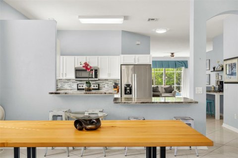 Casa en venta en Davenport, Florida, 4 dormitorios, 184.32 m2 № 2156780 - foto 10