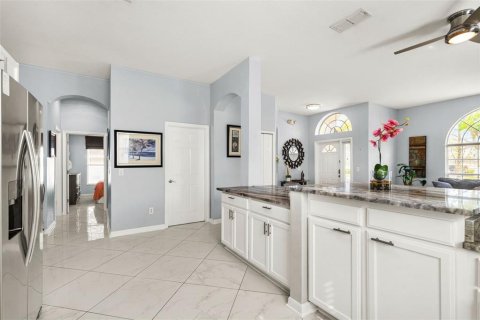 Casa en venta en Davenport, Florida, 4 dormitorios, 184.32 m2 № 2156780 - foto 8