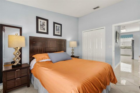 Casa en venta en Davenport, Florida, 4 dormitorios, 184.32 m2 № 2156780 - foto 26