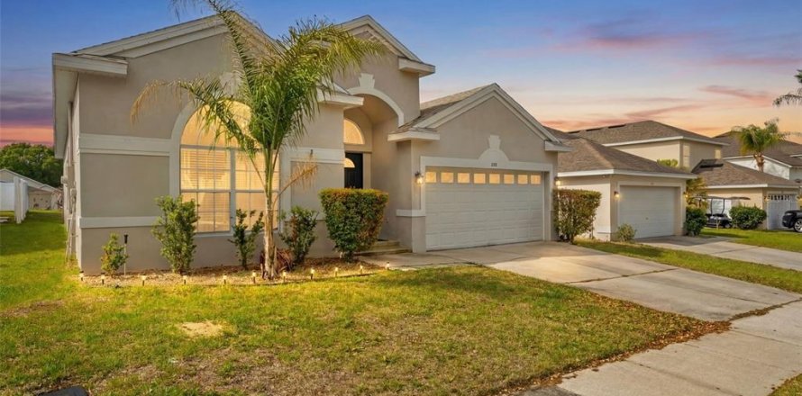 Casa en Davenport, Florida 4 dormitorios, 184.32 m2 № 2156780