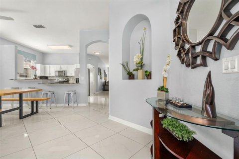 Casa en venta en Davenport, Florida, 4 dormitorios, 184.32 m2 № 2156780 - foto 11