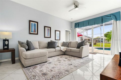 Casa en venta en Davenport, Florida, 4 dormitorios, 184.32 m2 № 2156780 - foto 15