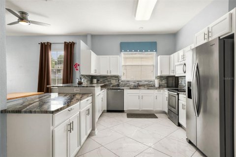 Casa en venta en Davenport, Florida, 4 dormitorios, 184.32 m2 № 2156780 - foto 7