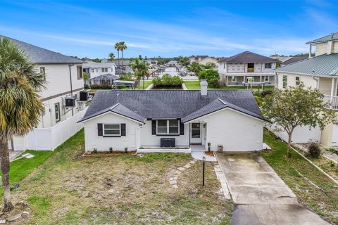 Casa en alquiler en Hudson, Florida, 3 dormitorios, 144.65 m2 № 1903415 - foto 1