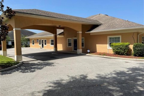 Propiedad comercial en alquiler en Haines City, Florida, 767 m2 № 1880878 - foto 14