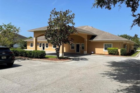 Propiedad comercial en alquiler en Haines City, Florida, 767 m2 № 1880878 - foto 15