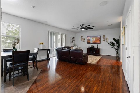 Casa en venta en Orlando, Florida, 4 dormitorios, 267.56 m2 № 1677639 - foto 29