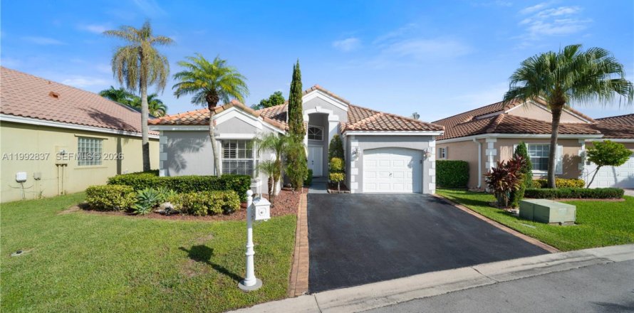 Casa en Weston, Florida 3 dormitorios, 128.3 m2 № 2055601
