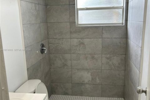 Casa en alquiler en Fort Lauderdale, Florida, 2 dormitorios, 65.03 m2 № 2033708 - foto 4
