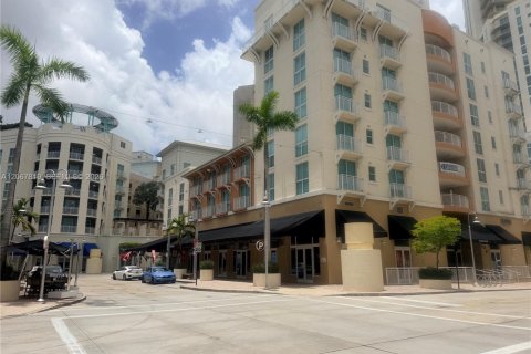 Copropriété à louer à Miami, Floride: 1 chambre, 64.2 m2 № 2292826 - photo 8