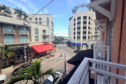 Copropriété à louer à Miami, Floride: 1 chambre, 64.2 m2 № 2292826 - photo 3