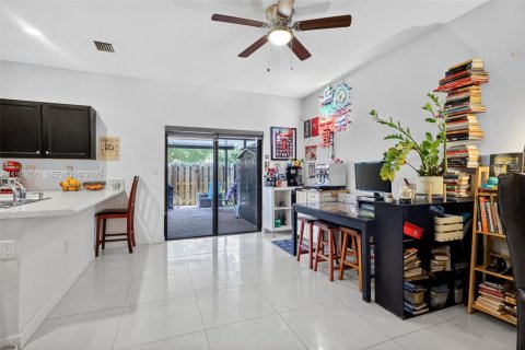 Touwnhouse à vendre à Homestead, Floride: 3 chambres, 154.12 m2 № 2004843 - photo 10