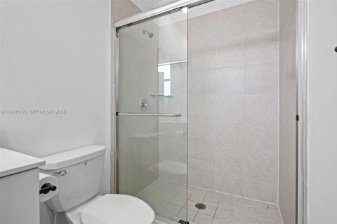 Купить таунхаус в Майами, Флорида 3 спальни, 123.37м2, № 2027872 - фото 23