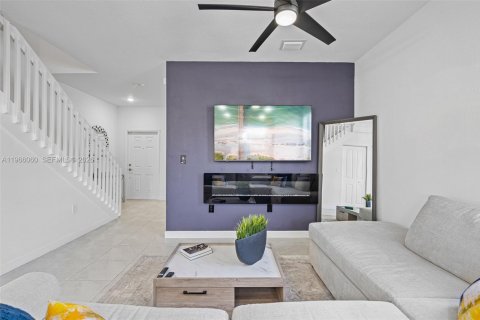 Купить таунхаус в Майами, Флорида 3 спальни, 123.37м2, № 2027872 - фото 8