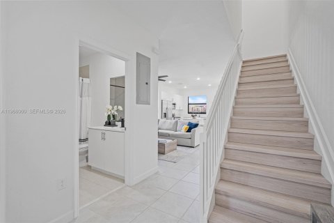 Купить таунхаус в Майами, Флорида 3 спальни, 123.37м2, № 2027872 - фото 17