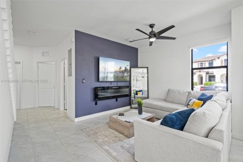 Купить таунхаус в Майами, Флорида 3 спальни, 123.37м2, № 2027872 - фото 7