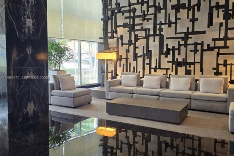 Copropriété à louer à Hallandale Beach, Floride: 1 chambre, 78.41 m2 № 2023977 - photo 3