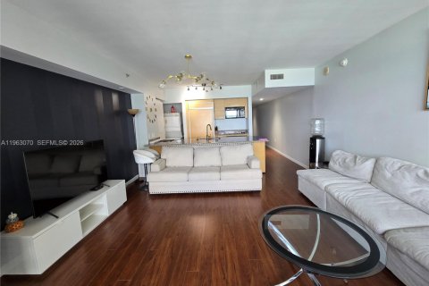 Copropriété à louer à Hallandale Beach, Floride: 1 chambre, 78.41 m2 № 2023977 - photo 7