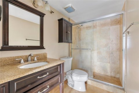Condo in Miramar, Florida, 2 bedrooms  № 1948663 - photo 11