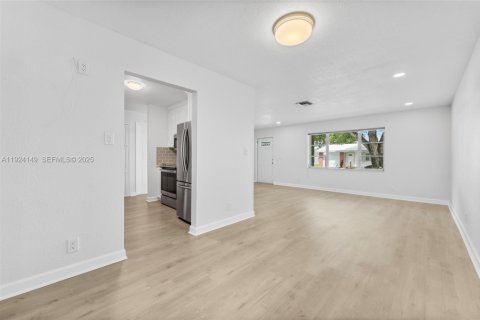 Casa en venta en Plantation, Florida, 2 dormitorios, 144.93 m2 № 1982807 - foto 8