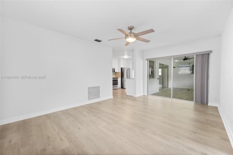 Casa en venta en Plantation, Florida, 2 dormitorios, 144.93 m2 № 1982807 - foto 19