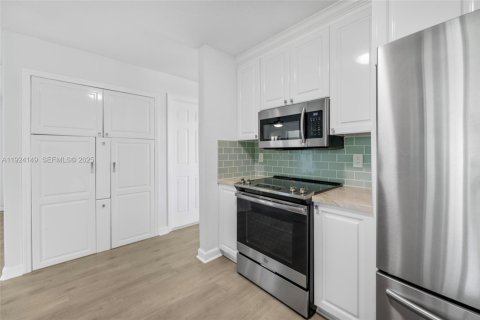 Casa en venta en Plantation, Florida, 2 dormitorios, 144.93 m2 № 1982807 - foto 14