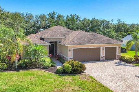 House in Bradenton, Florida 4 bedrooms, 299.61 sq.m. № 1749669 - photo 1